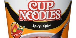 Nissin Cup Noodles Spicy, 4er Pack (4 x 66 g Becher)