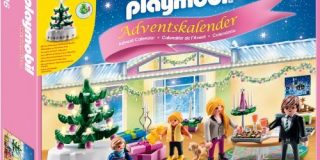 PLAYMOBIL 5496 - Adventskalender Weihnachtsabend mit beleuchtetem Baum